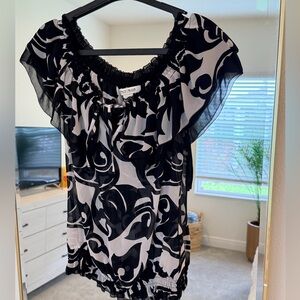 White House Black Market Black and White Abstract Ruffle-Sleeve Top